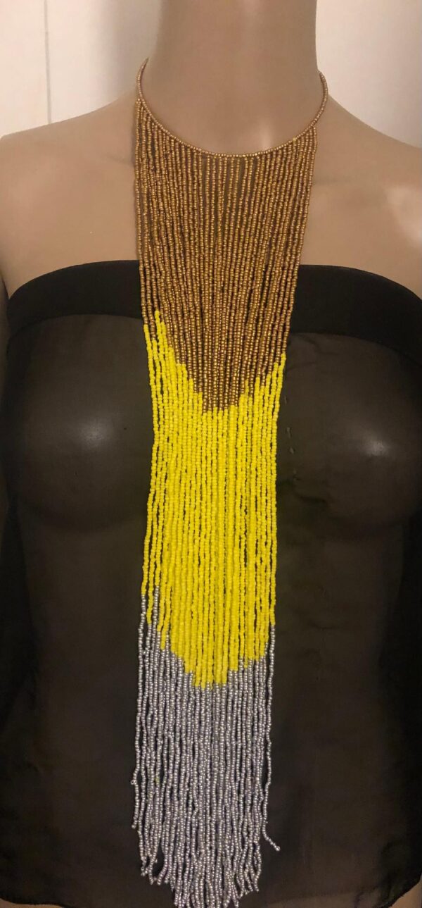 COLLIER AFRICAIN ZOULOU FRANGE A PERLE