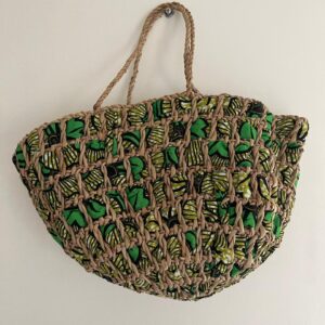 PANIER EN OSIER MELANGE AVEC DU TISSU AFRICAIN WAX FAIT MAIN